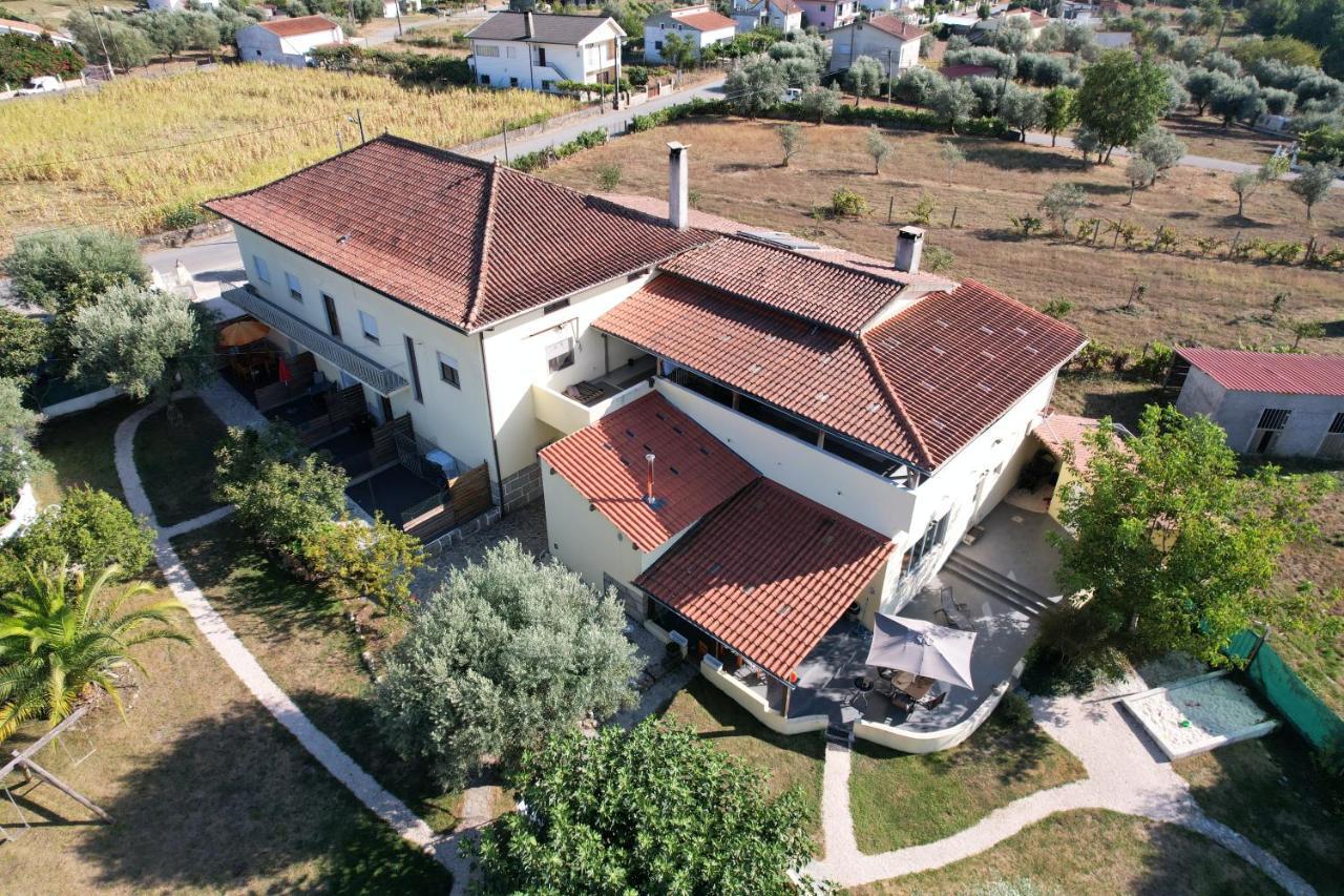 Apartamento A Casa Amarela Pinheiro de Coja Exterior foto